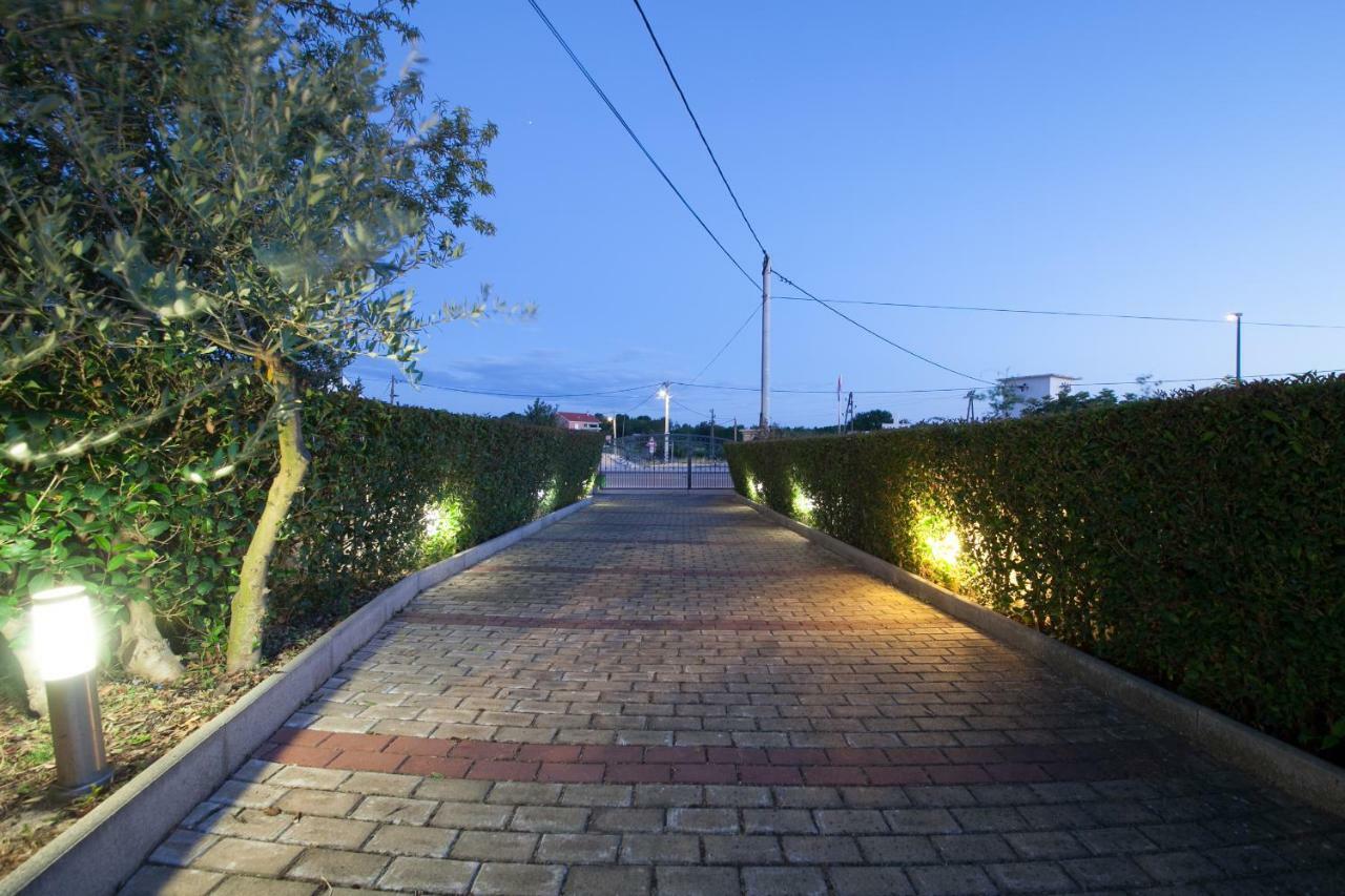 Holiday Home Antonio Dracevac Ninski Exterior photo